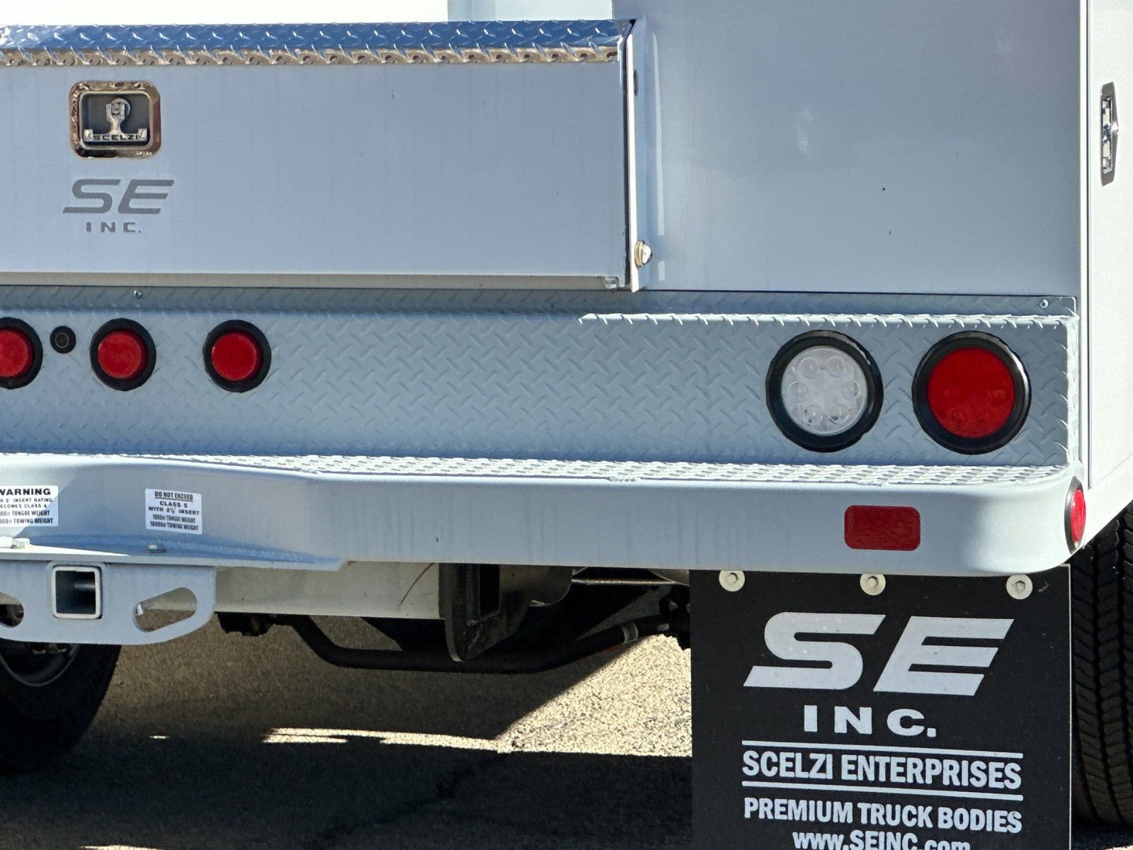 Used 2024 Ford F550 2WD Regular Cab Super Duty w/ XL Chrome Package image 30