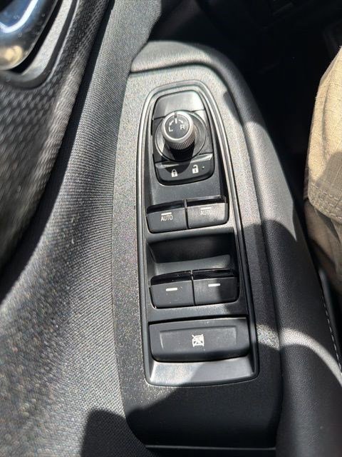 Used 2024 Subaru Outback Premium image 27