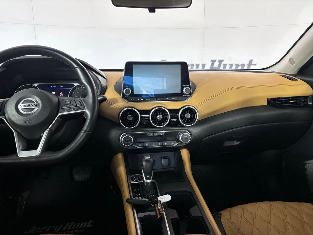 Used 2023 Nissan Sentra SV w/ SV Premium Package image 22