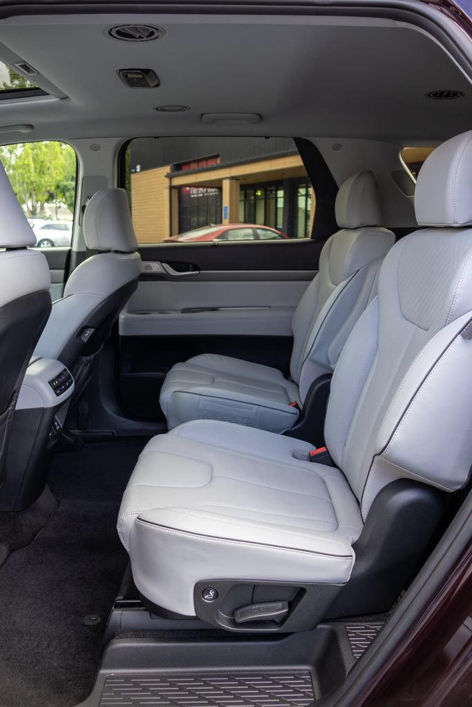 Certified 2024 Hyundai Palisade SEL w/ Premium Package AWD/4WD image 14