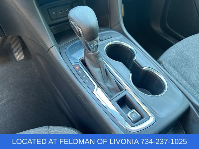 Used 2024 Chevrolet Equinox LT w/ LPO, Floor Liner Package FWD image 15