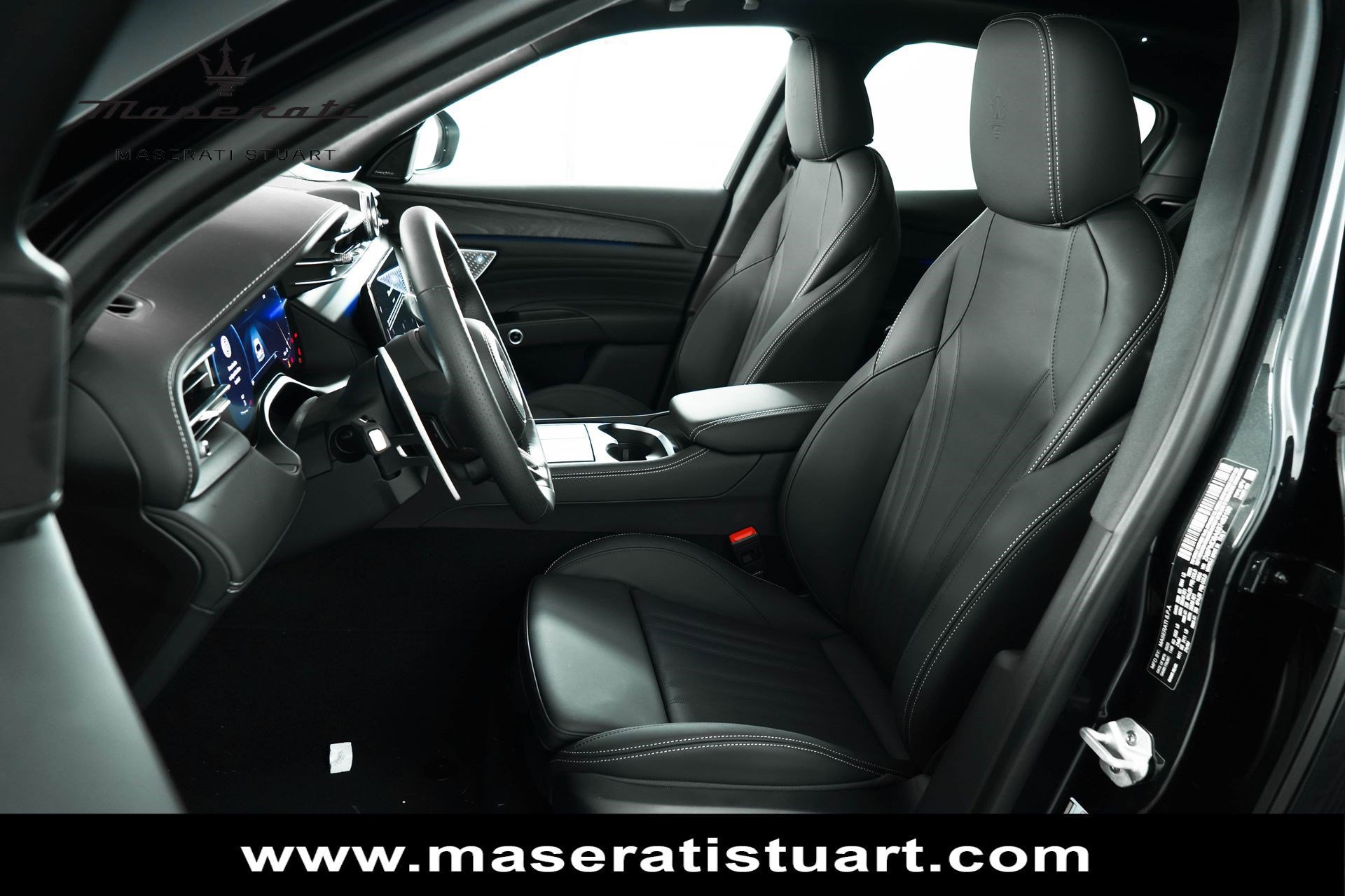 Used 2025 Maserati Grecale Modena AWD/4WD image 23