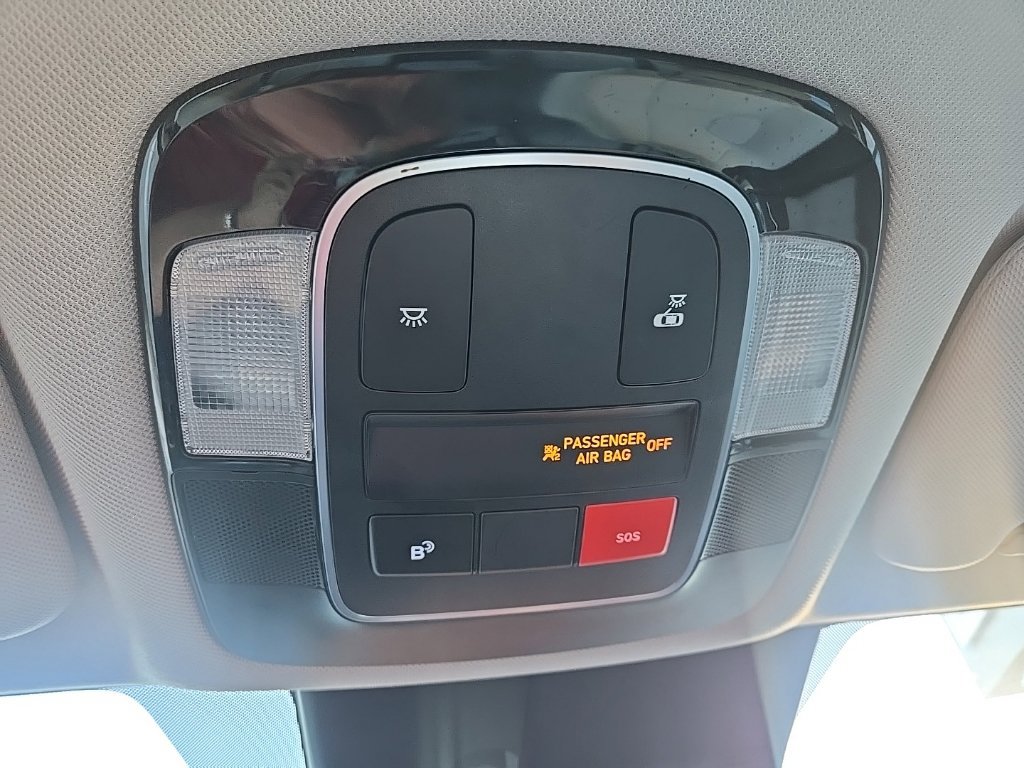 Used 2025 Hyundai Sonata SEL FWD image 22