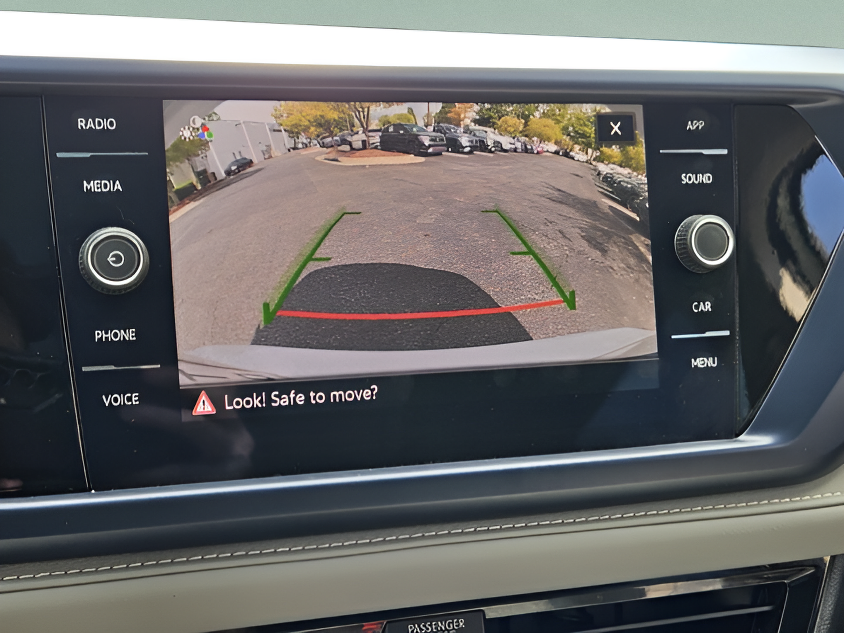 Used 2024 Volkswagen Taos SE FWD image 20