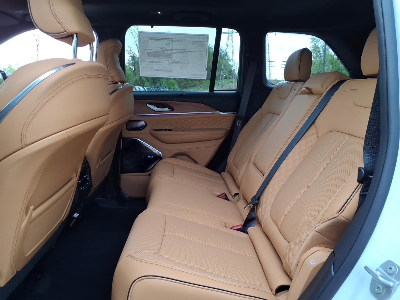 New 2026 Jeep Grand Cherokee Summit AWD/4WD image 6