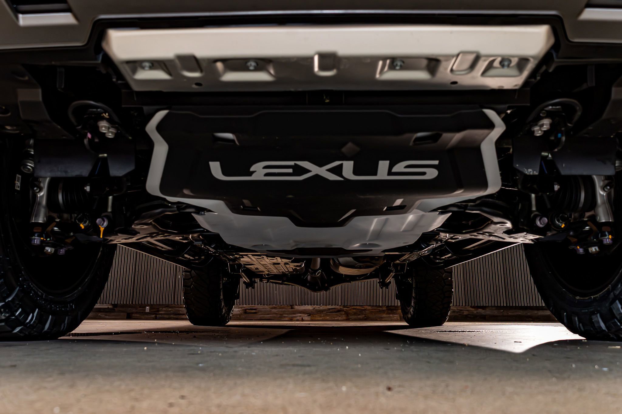 Used 2026 Lexus GX 550 w/ Accessory Package (CT) image 12