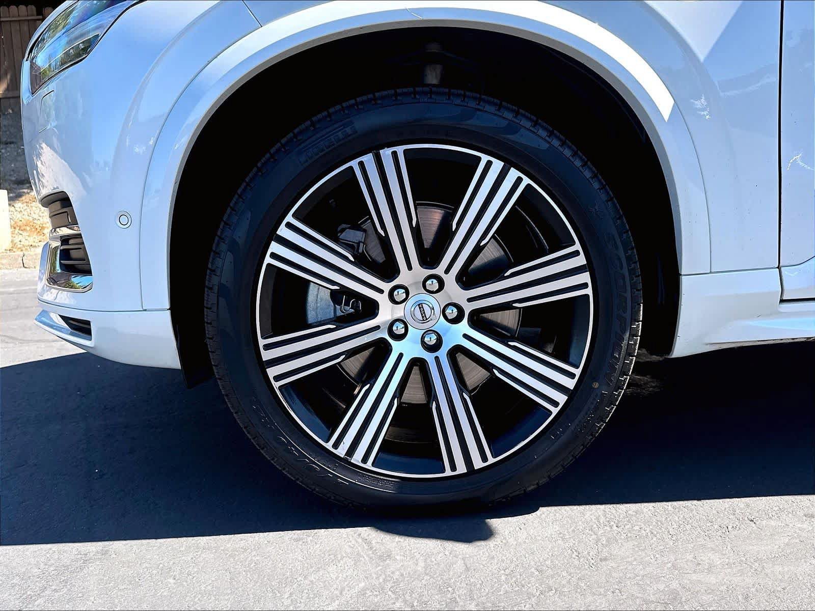 Used 2024 Volvo XC90 T8 Ultimate w/ Lounge Package AWD/4WD image 12