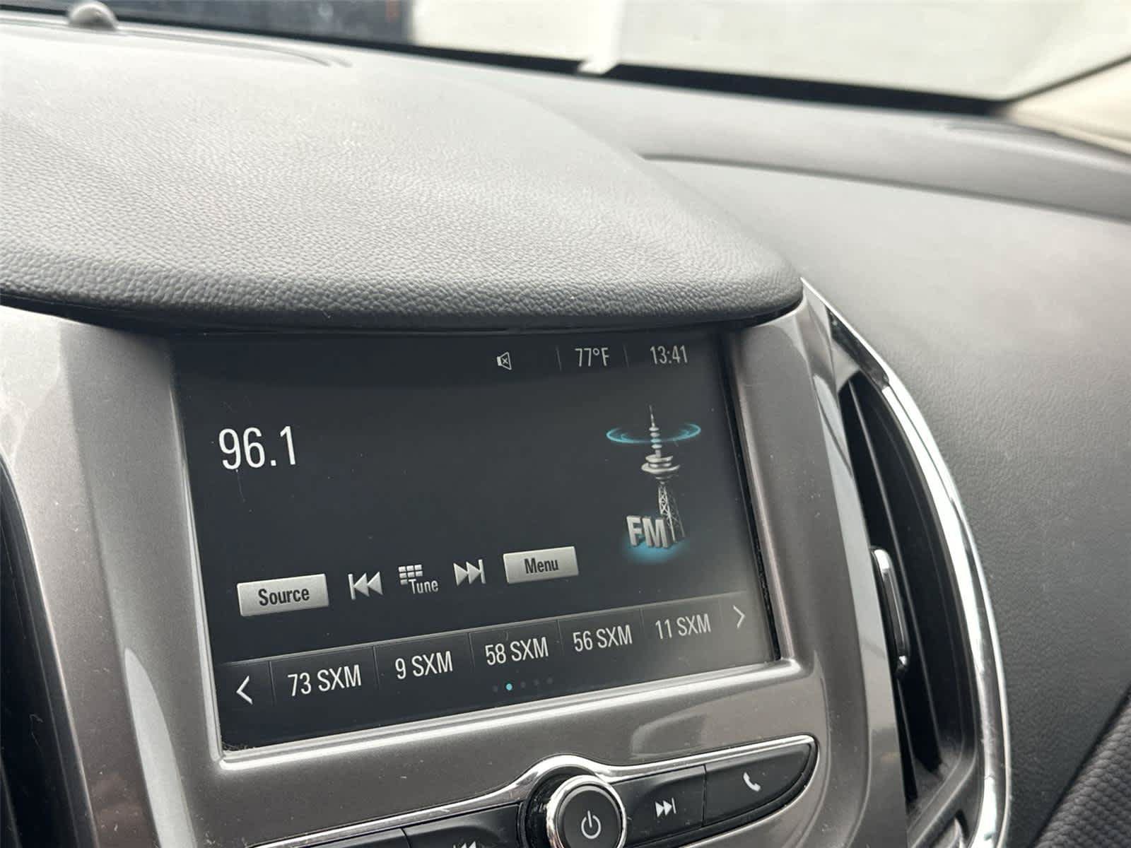 Used 2017 Chevrolet Cruze LT FWD image 16