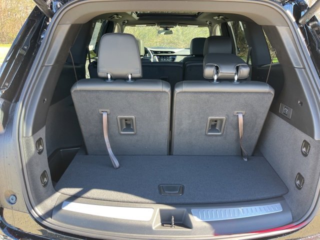 New 2025 Cadillac XT6 Luxury image 5