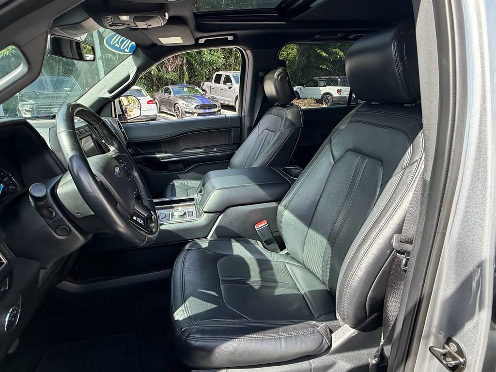 Used 2020 Ford Expedition Limited AWD/4WD image 10