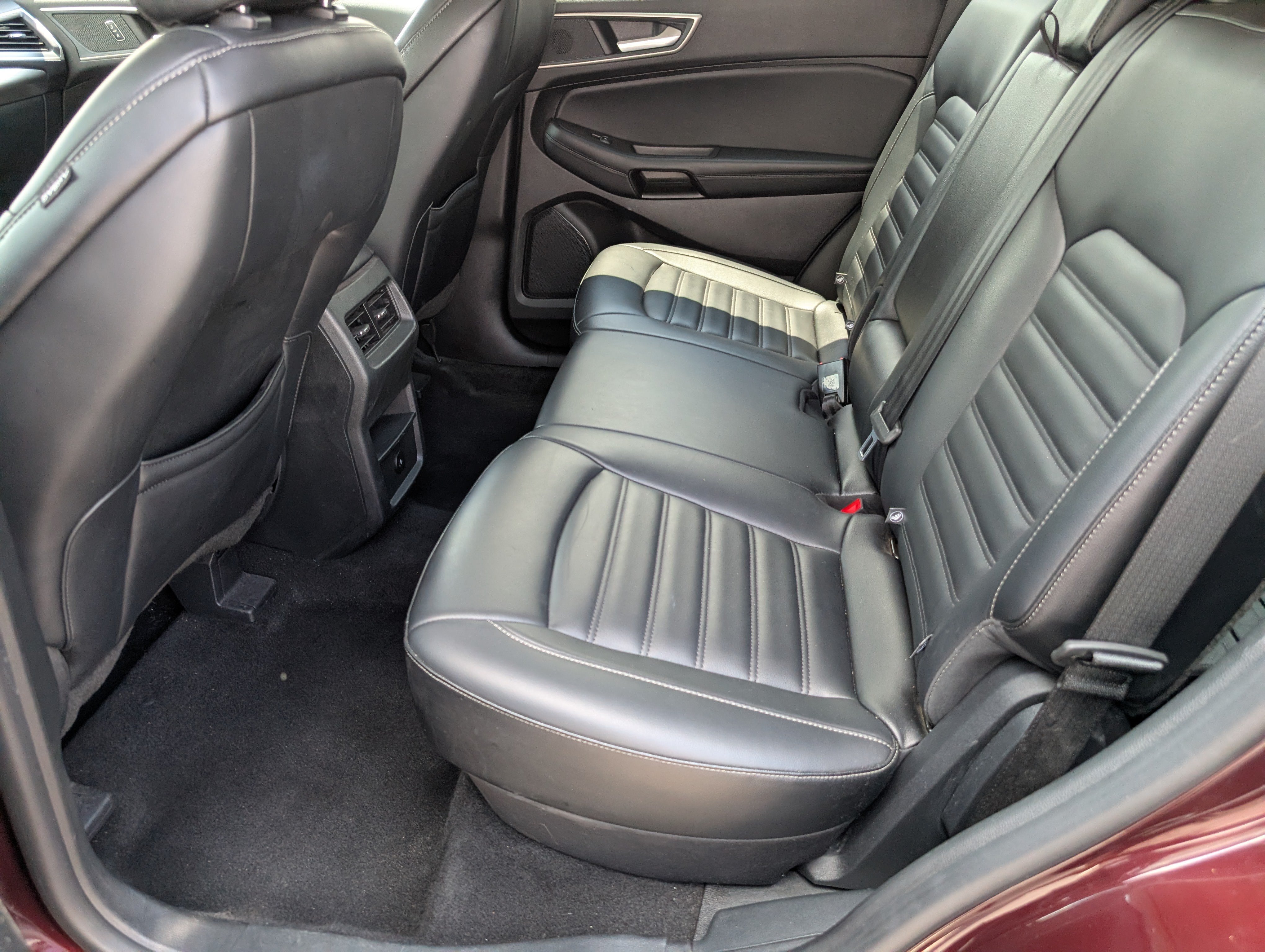 Used 2024 Ford Edge SEL AWD/4WD image 30