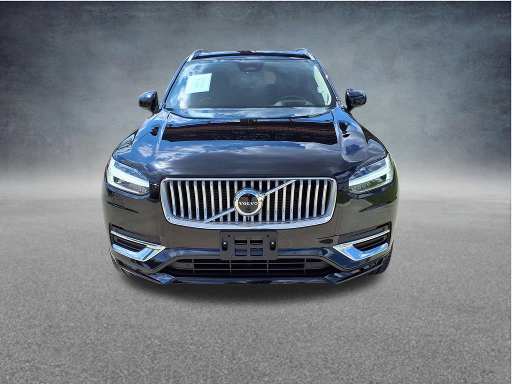 Certified 2023 Volvo XC90 B6 Ultimate w/ Protection Package Premier AWD/4WD image 3