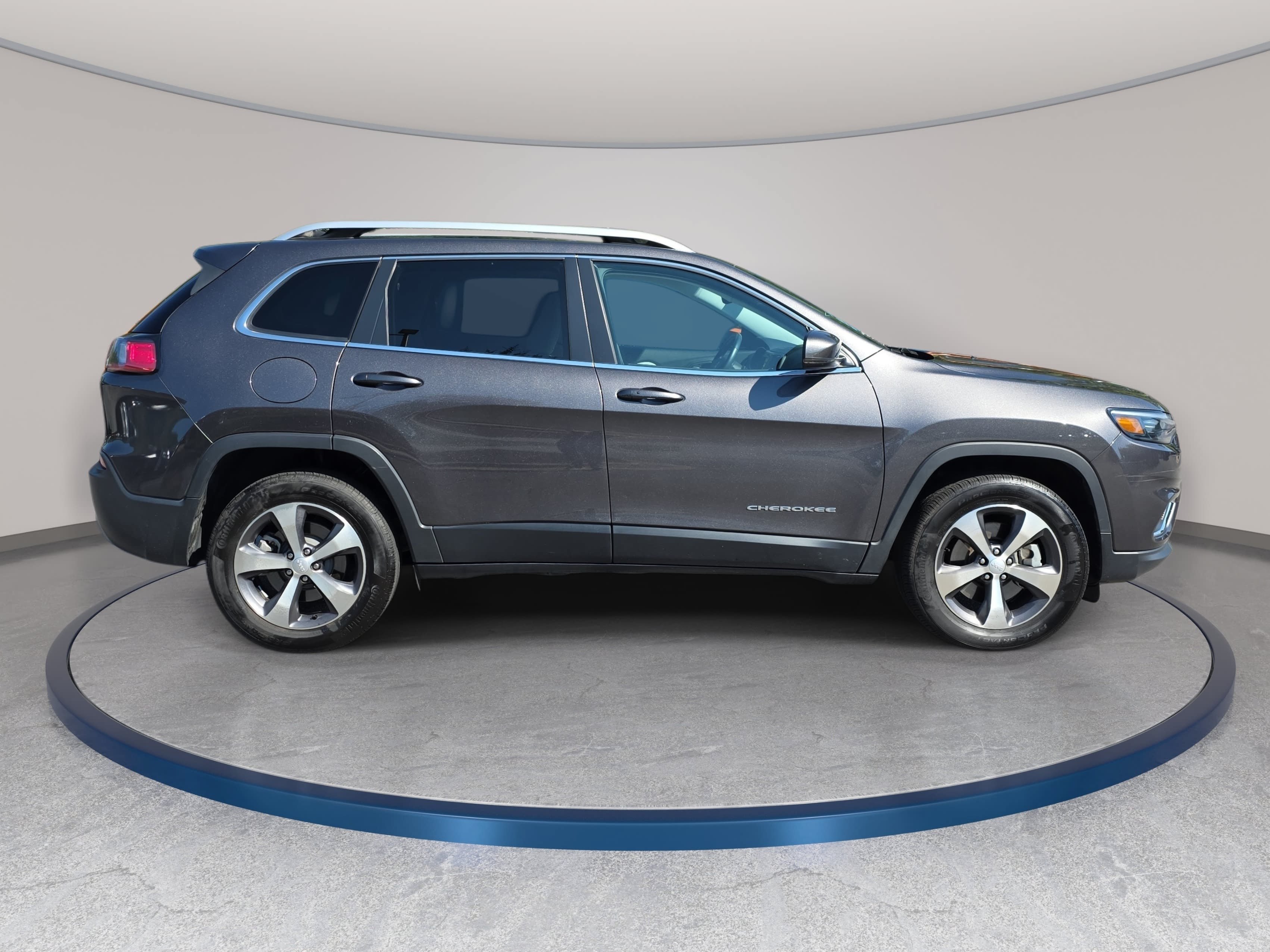 Used 2020 Jeep Cherokee Limited AWD/4WD image 4