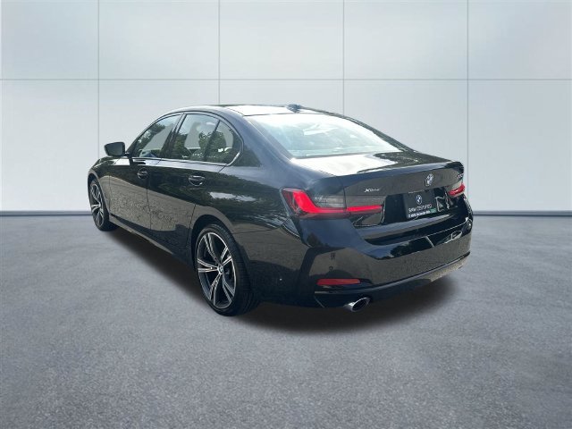 Certified 2023 BMW 330i xDrive Sedan w/ Premium Package AWD/4WD image 9