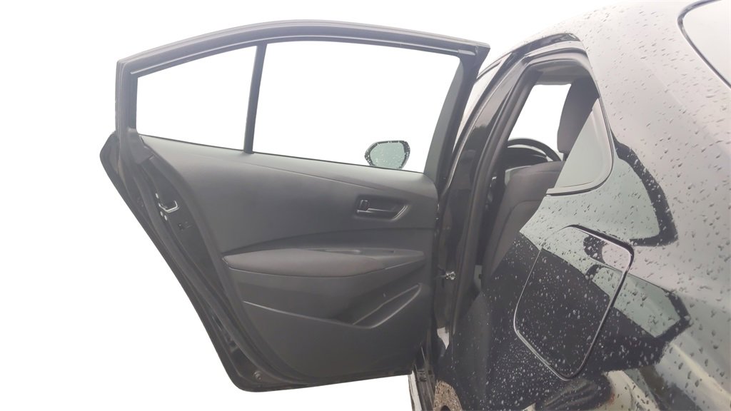 Used 2023 Toyota Corolla LE image 29