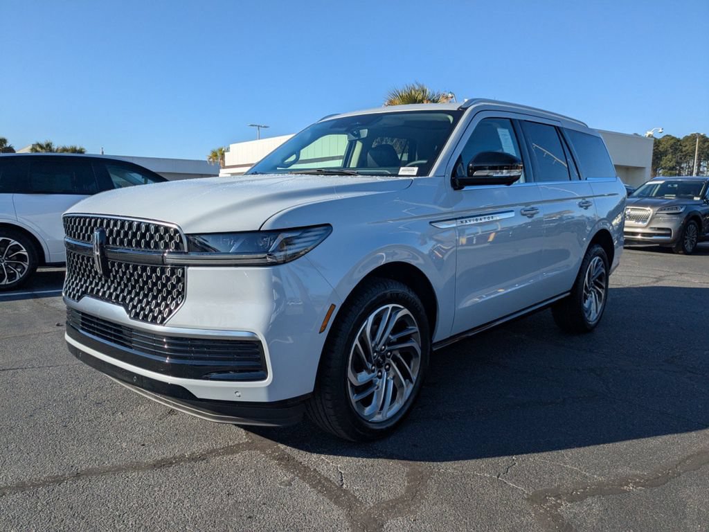 New 2026 Lincoln Navigator Reserve AWD/4WD image 8