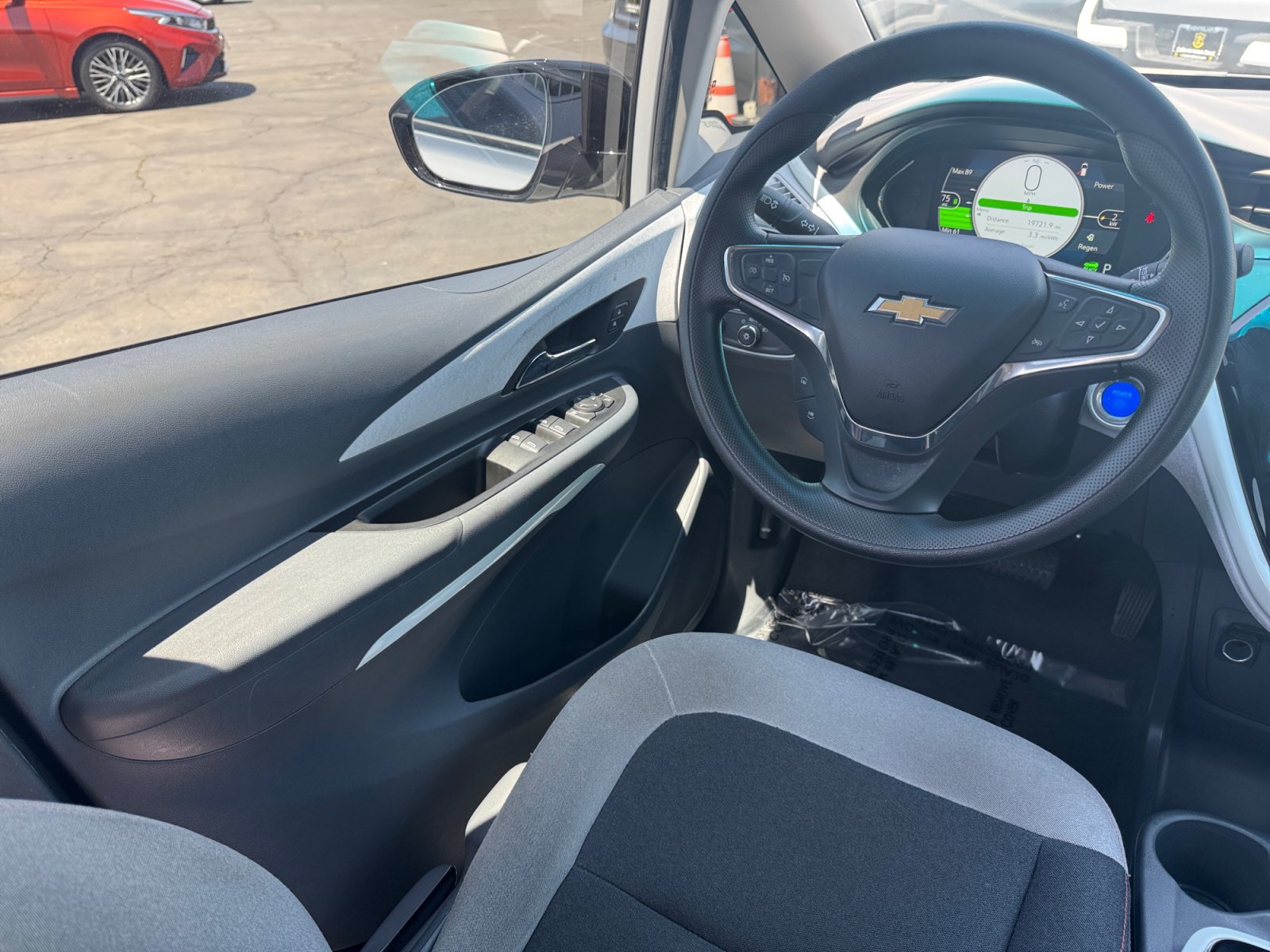 Used 2021 Chevrolet Bolt LT FWD image 19
