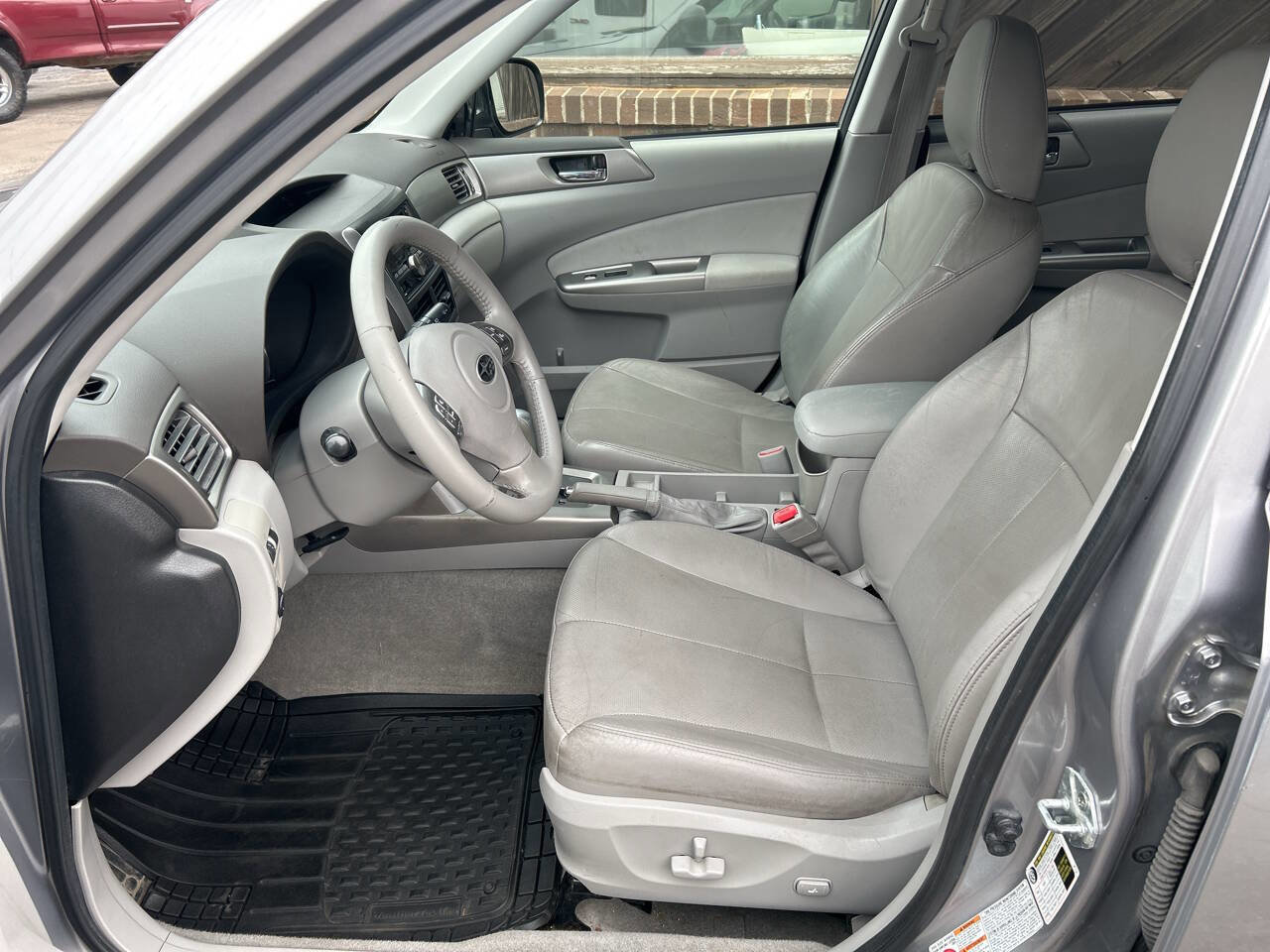 Used 2009 Subaru Forester 2.5X Limited image 11