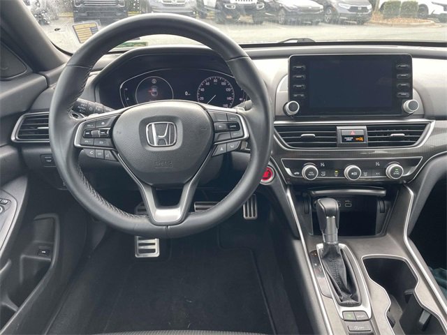 Used 2022 Honda Accord Sport image 2