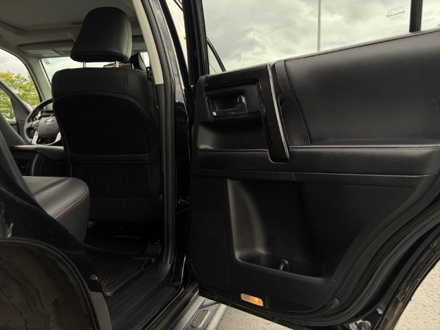 Used 2024 Toyota 4Runner TRD Off-Road Premium w/ Moonroof Package AWD/4WD image 35