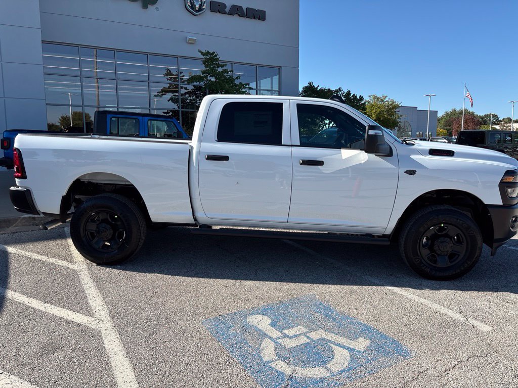 New 2027 RAM 3500 Tradesman AWD/4WD image 13