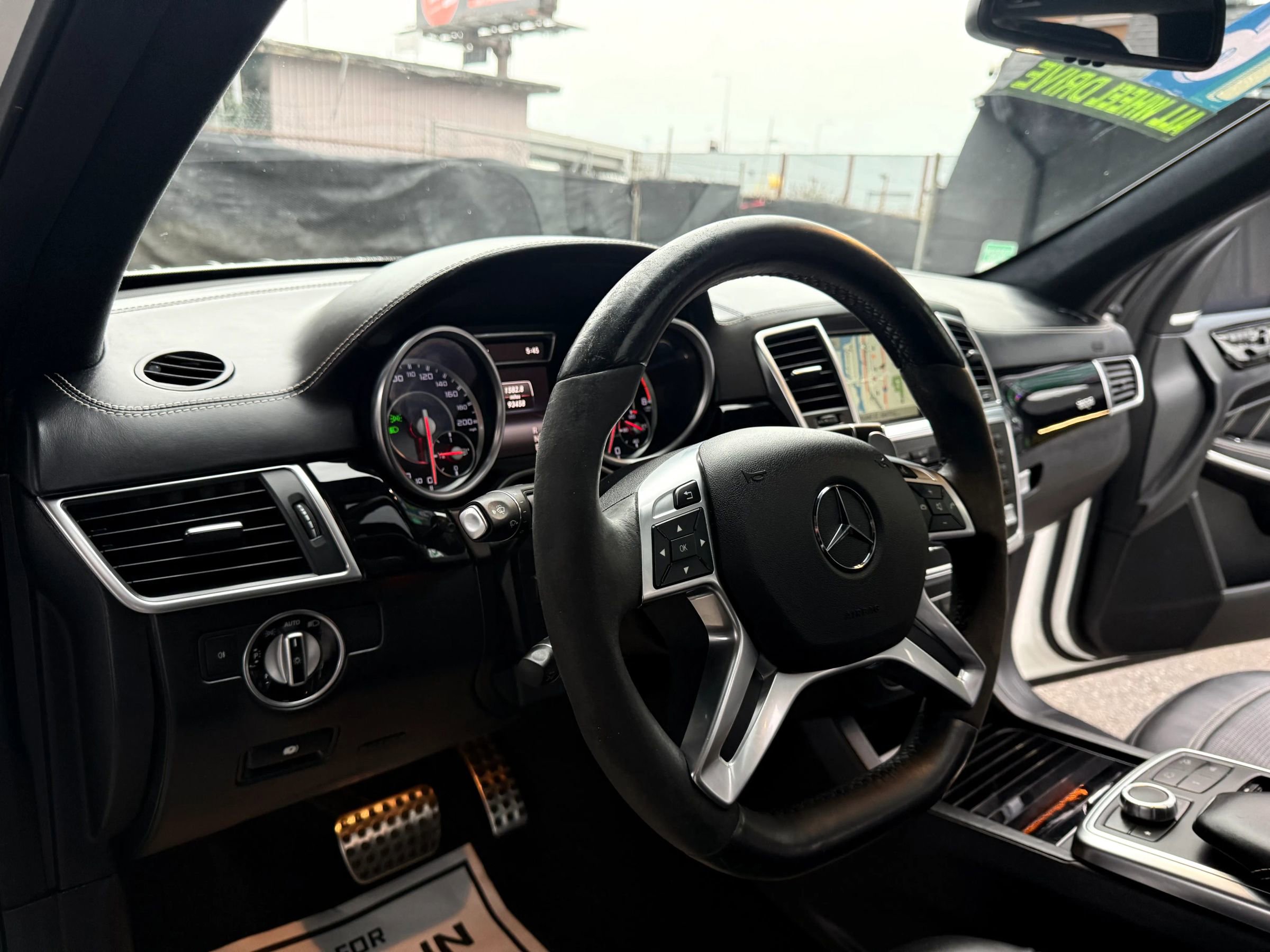 Used 2016 Mercedes-Benz GL 63 AMG 4MATIC image 9