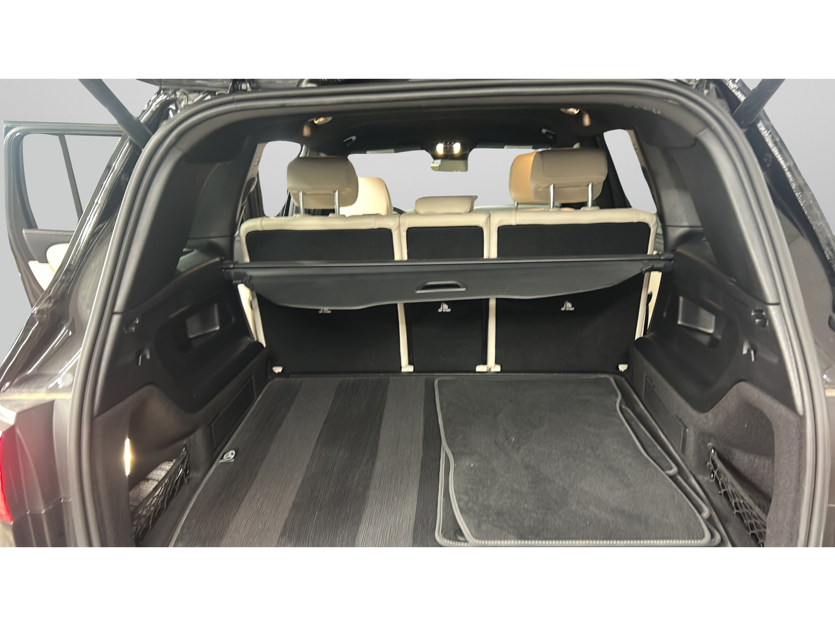 New 2025 Mercedes-Benz GLB 250 image 46