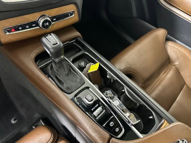 Used 2018 Volvo XC90 T6 Inscription w/ Convenience Package image 20
