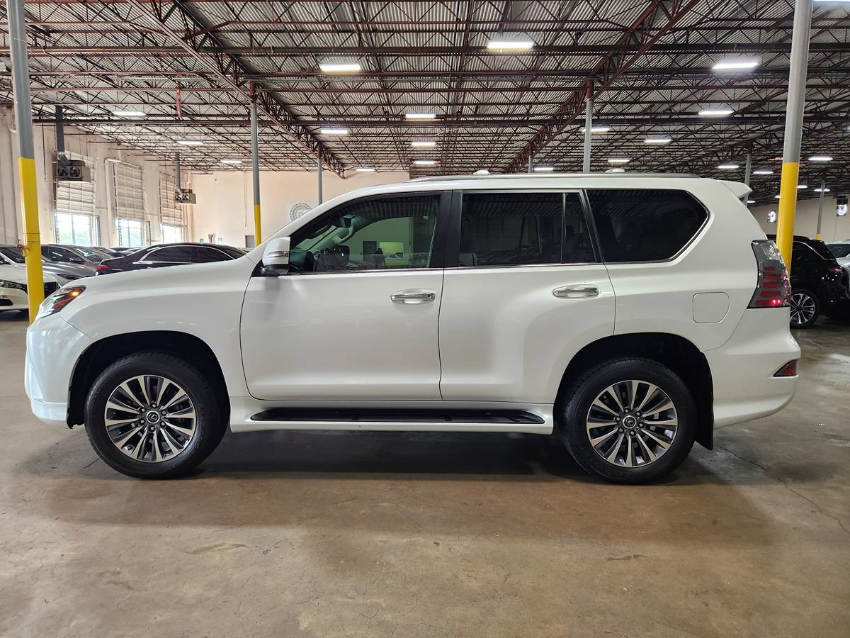 Used 2023 Lexus GX 460 Luxury w/ Accessory Package AWD/4WD image 7