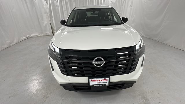 New 2026 Nissan Pathfinder S image 8