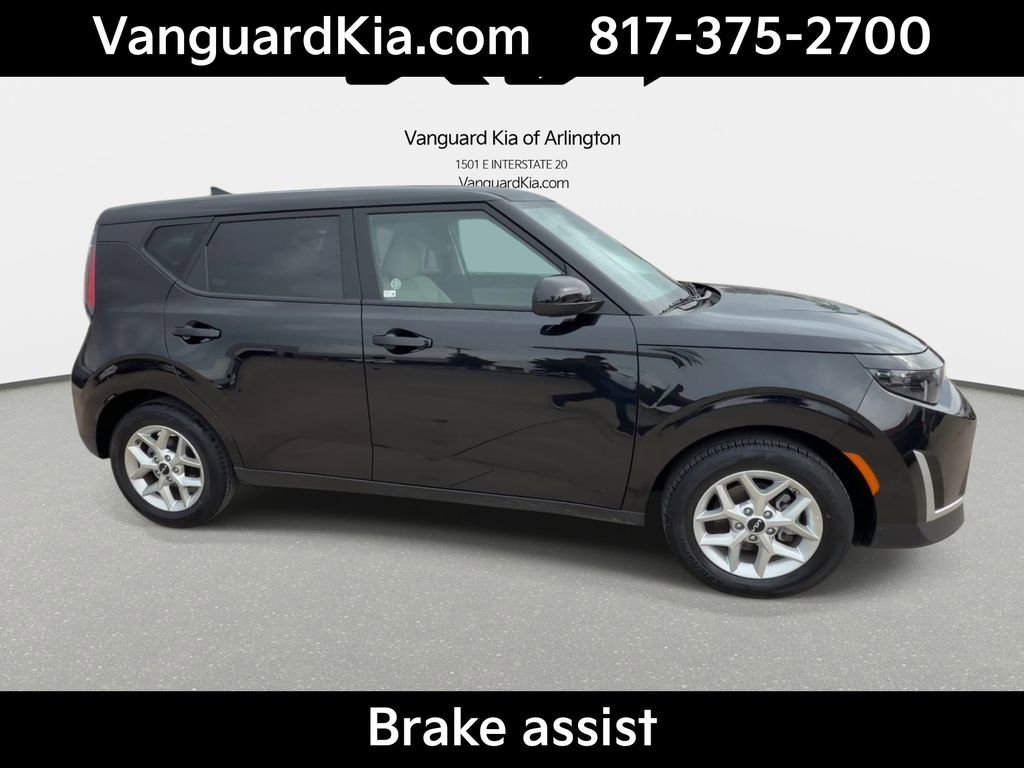 Certified 2025 Kia Soul LX FWD image 10