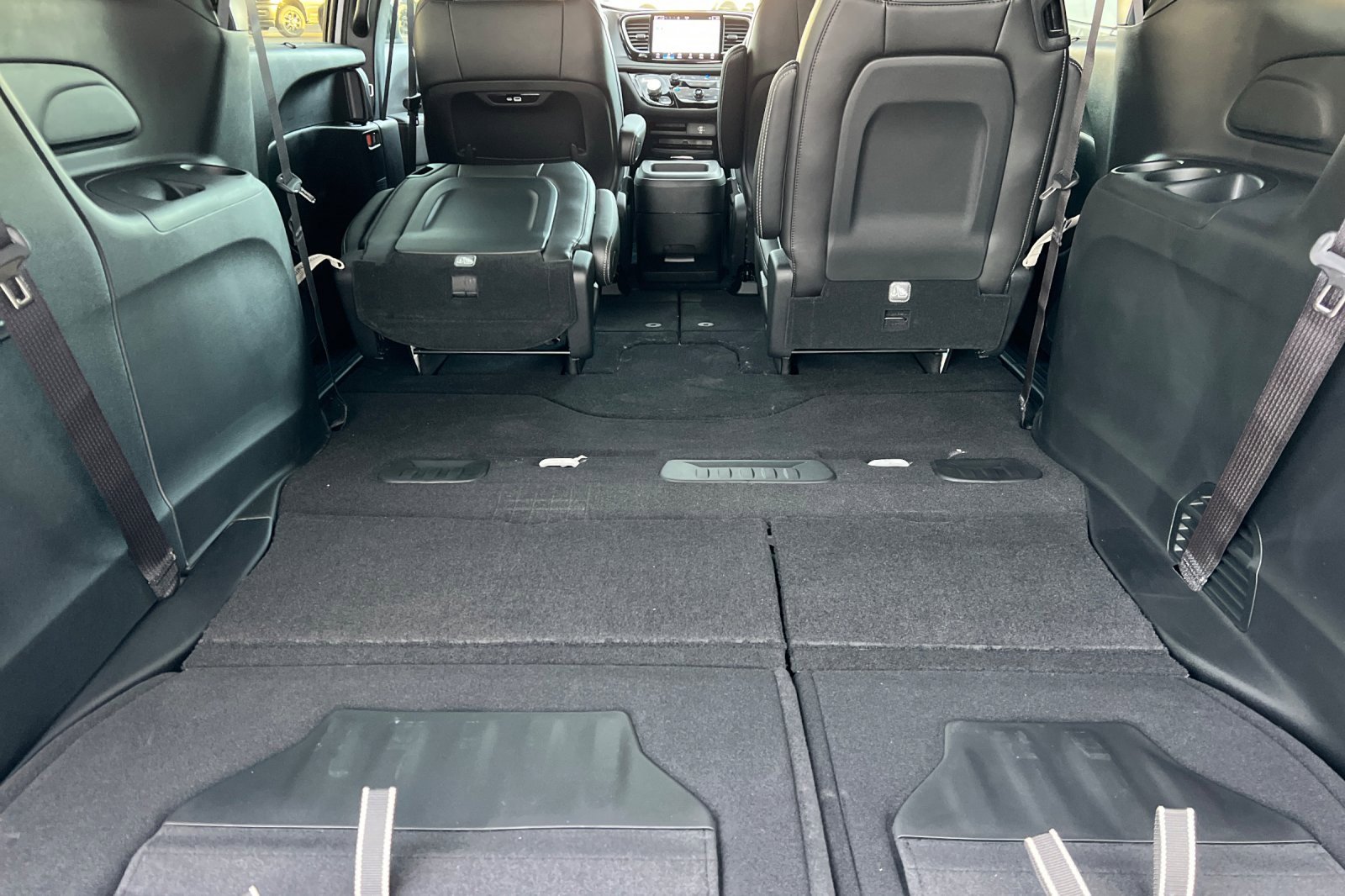 New 2026 Chrysler Pacifica Select image 14