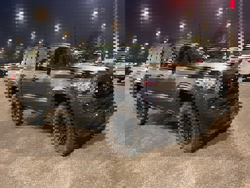 Certified 2022 Toyota Tacoma SR image 3