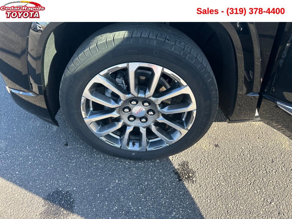 Used 2023 GMC Acadia Denali w/ Denali Ultimate Package image 25