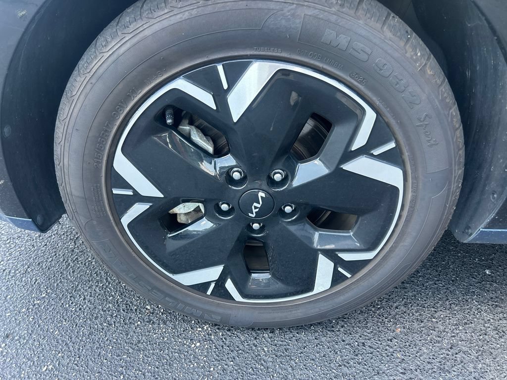 Used 2023 Kia Niro Wind w/ Wind Preserve Package FWD image 32