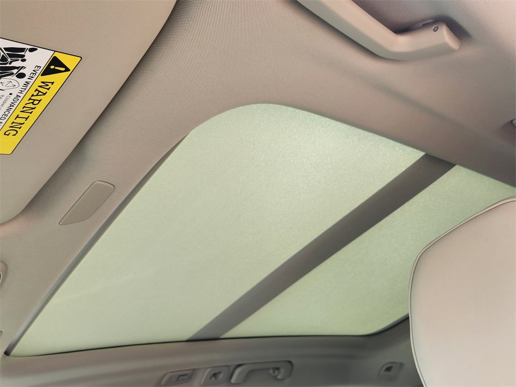 New 2026 Volvo XC60 B5 Ultra w/ Protection Package Premier image 17