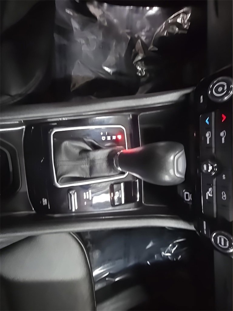 Used 2024 Jeep Compass Latitude image 27