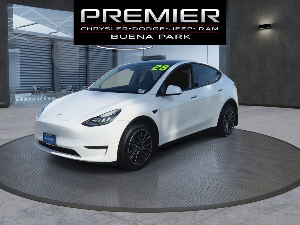Used 2023 Tesla Model Y Long Range image 4