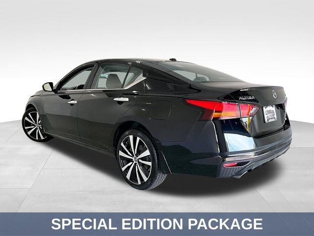 Used 2022 Nissan Altima 2.5 Platinum AWD/4WD image 6