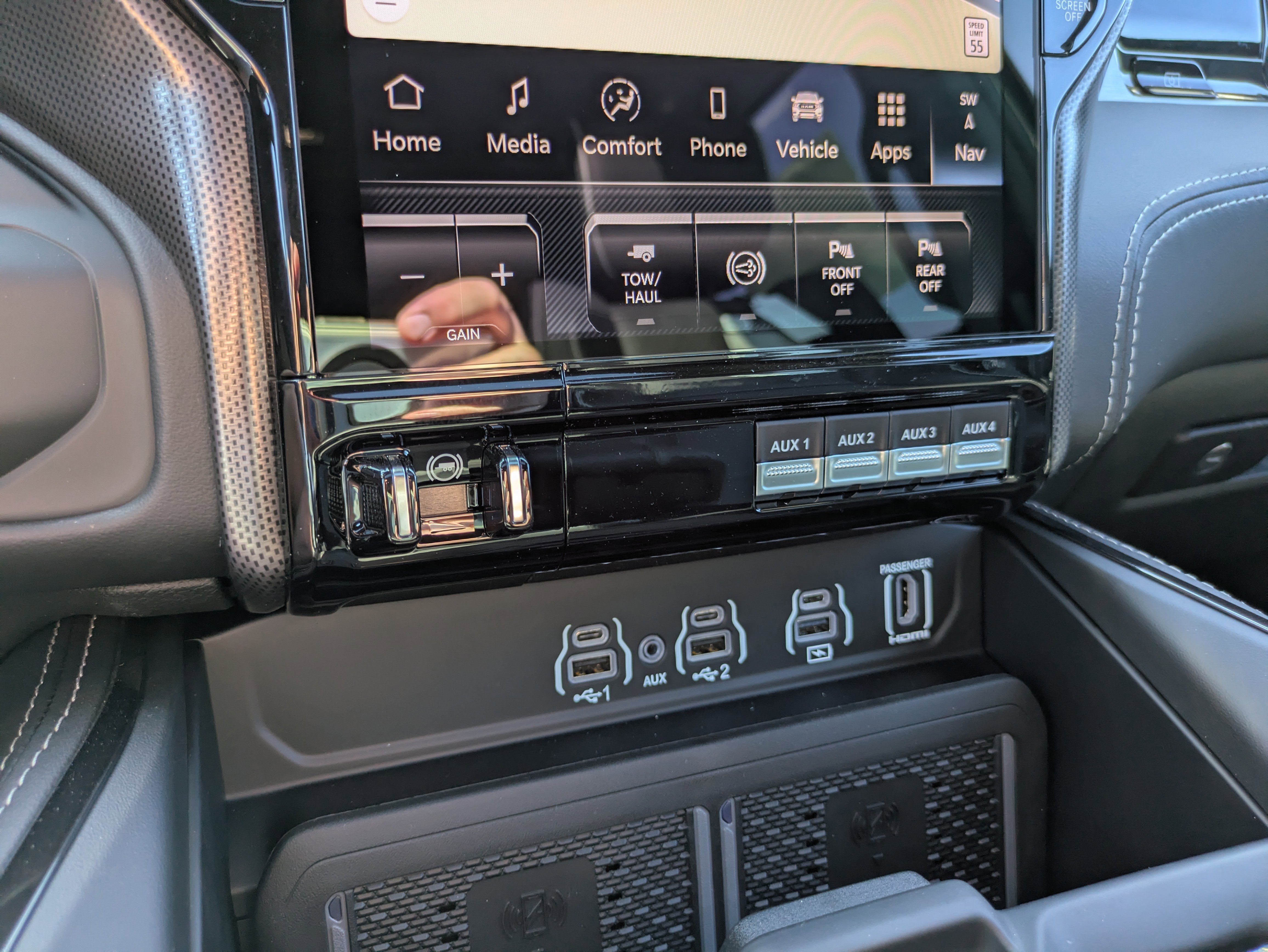 New 2026 RAM 2500 Limited image 17
