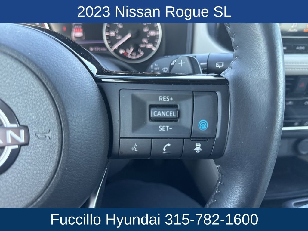 Used 2023 Nissan Rogue SL w/ SL Premium Package image 17