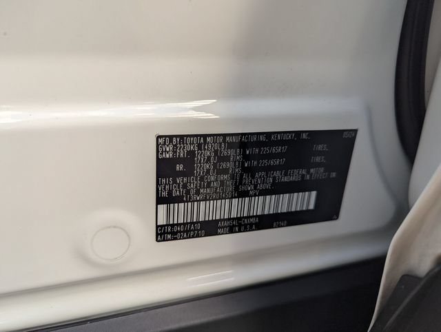 Used 2024 Toyota RAV4 XLE AWD/4WD image 30
