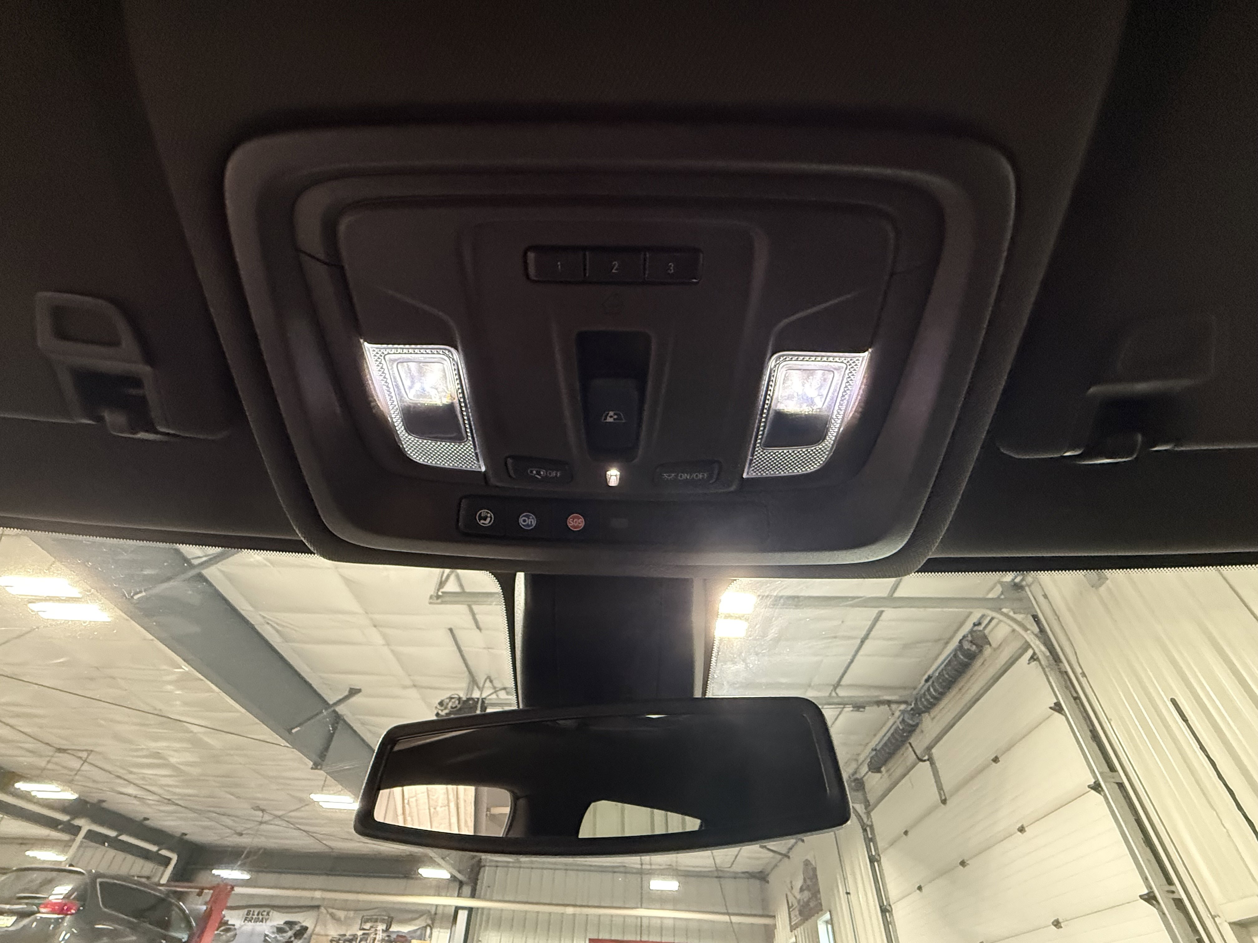 Used 2020 GMC Sierra 2500 SLT w/ SLT Premium Plus Package AWD/4WD image 21