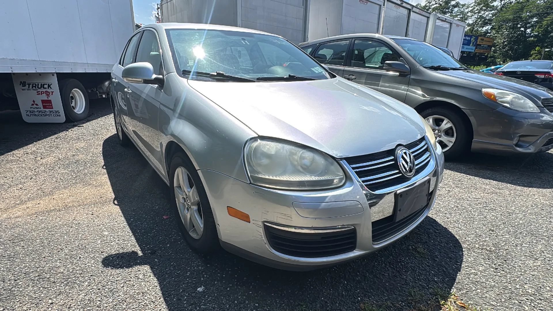Used 2009 Volkswagen Jetta SEL FWD image 3