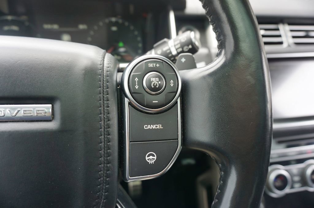 Used 2016 Land Rover Range Rover Supercharged AWD/4WD image 7