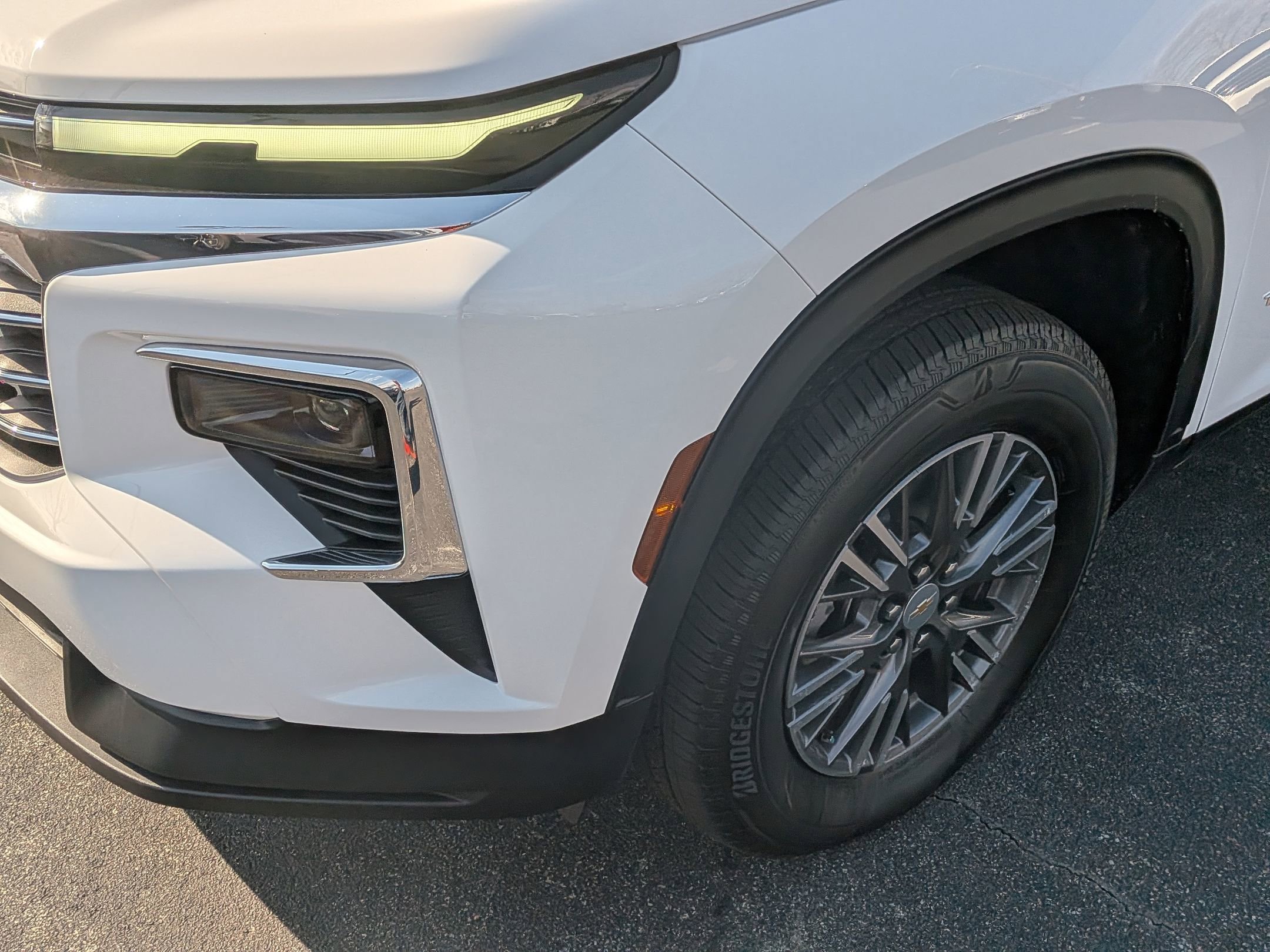 New 2026 Chevrolet Traverse LT w/ Driver Confidence Package FWD image 10