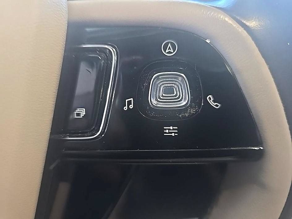 Used 2022 Lincoln Corsair AWD w/ Premium Package image 19