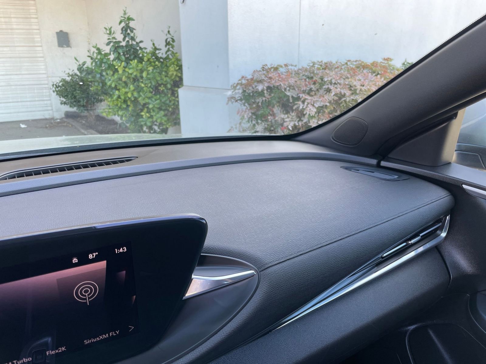 Used 2025 Buick Envista Preferred image 35