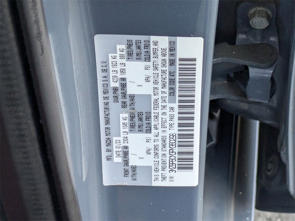 Used 2023 MAZDA MAZDA3 s image 35
