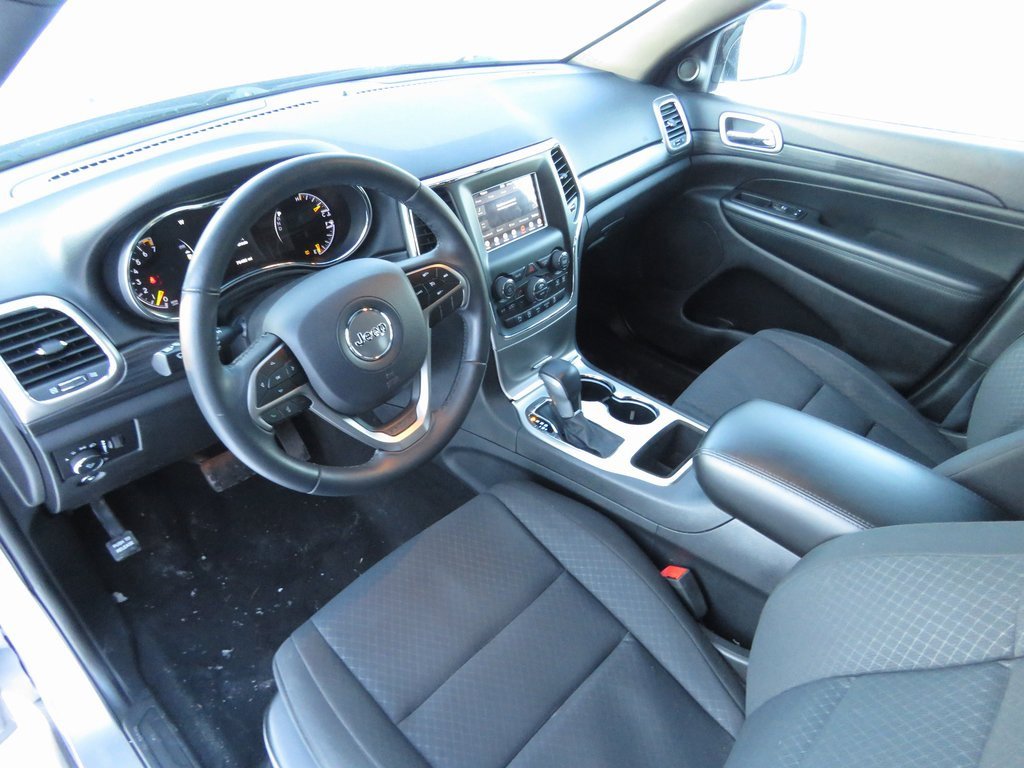 Used 2019 Jeep Grand Cherokee Laredo image 11